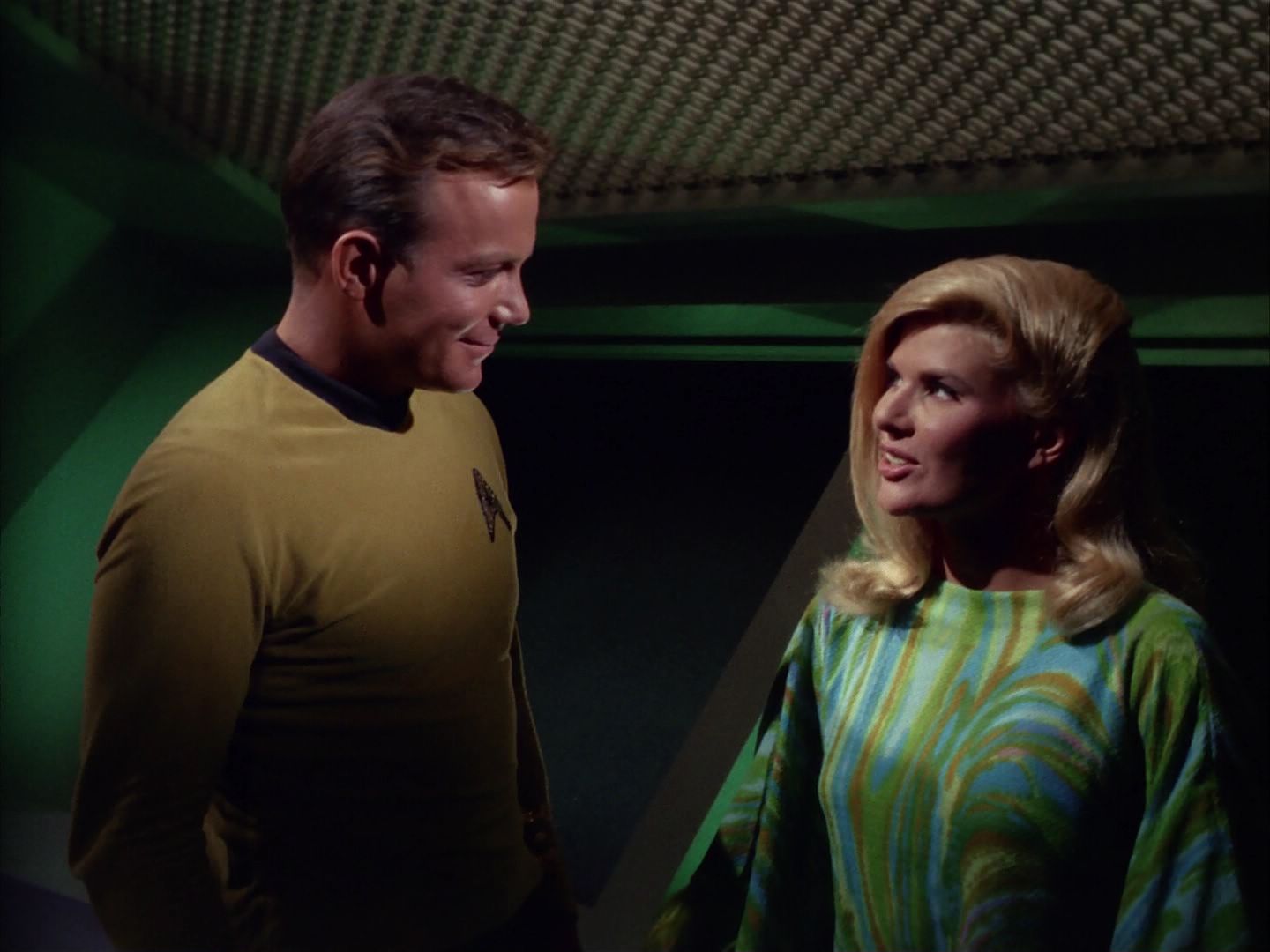 ariane179254_StarTrek_1x13_TheConscienceOfTheKing_1284.jpg