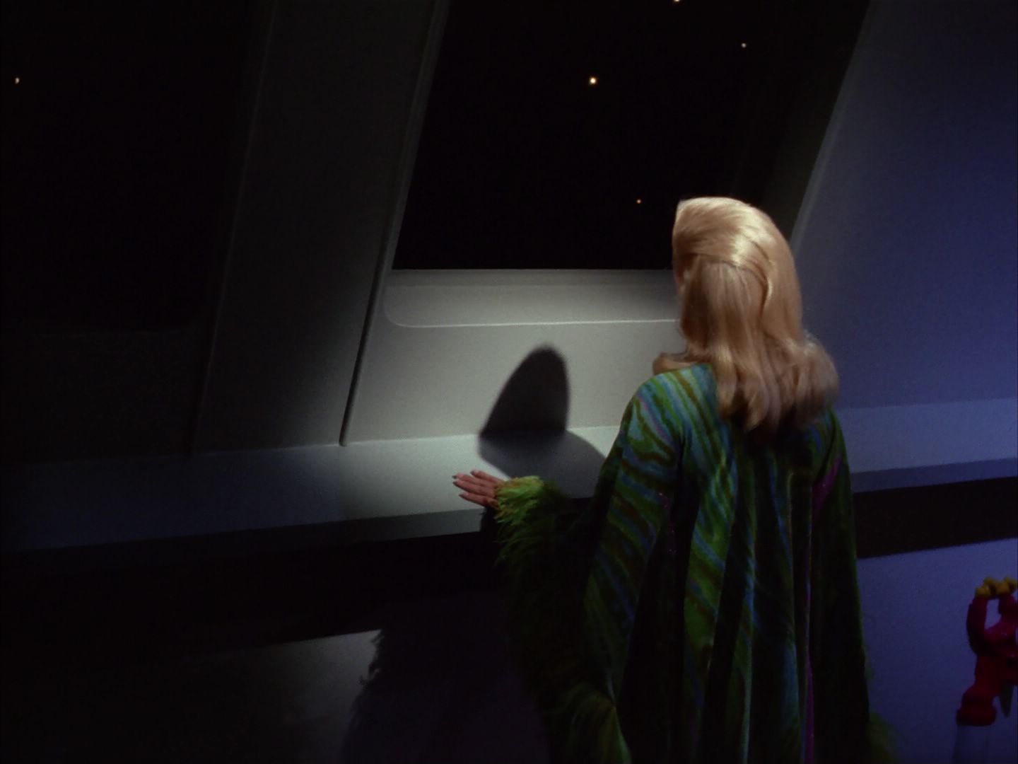 ariane179254_StarTrek_1x13_TheConscienceOfTheKing_1318.jpg