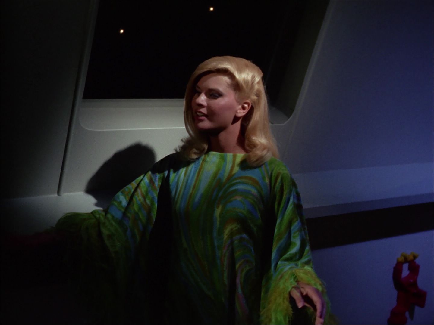 ariane179254_StarTrek_1x13_TheConscienceOfTheKing_1328.jpg