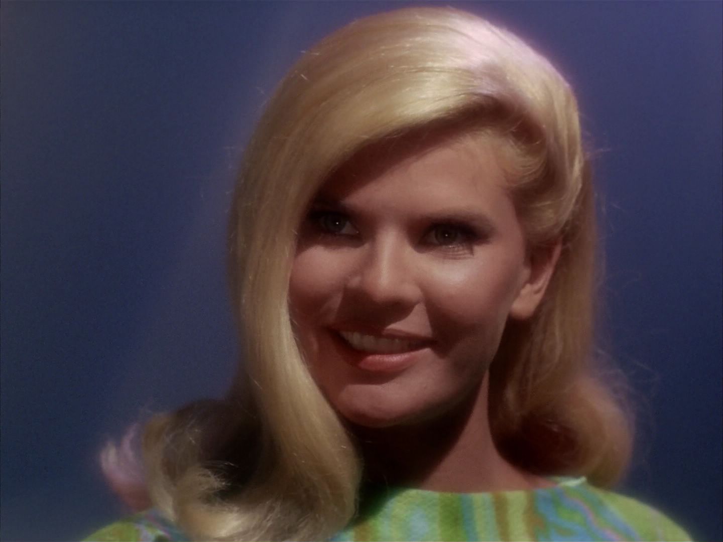 ariane179254_StarTrek_1x13_TheConscienceOfTheKing_1386.jpg