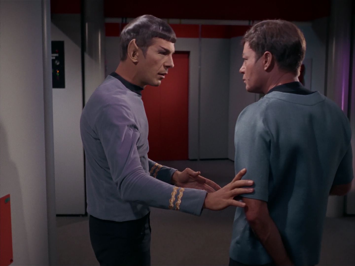 ariane179254_StarTrek_1x13_TheConscienceOfTheKing_1548.jpg