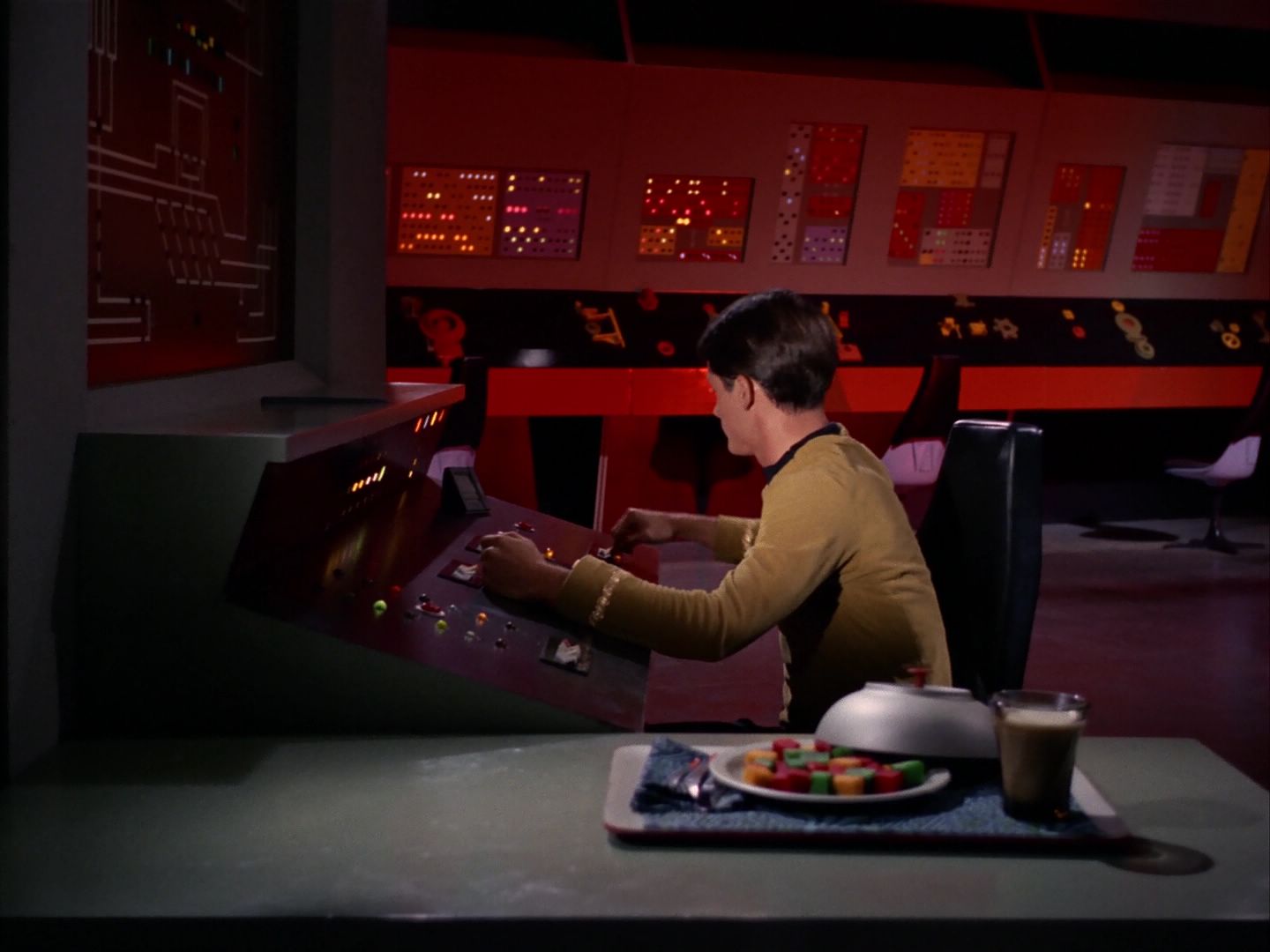 ariane179254_StarTrek_1x13_TheConscienceOfTheKing_1621.jpg