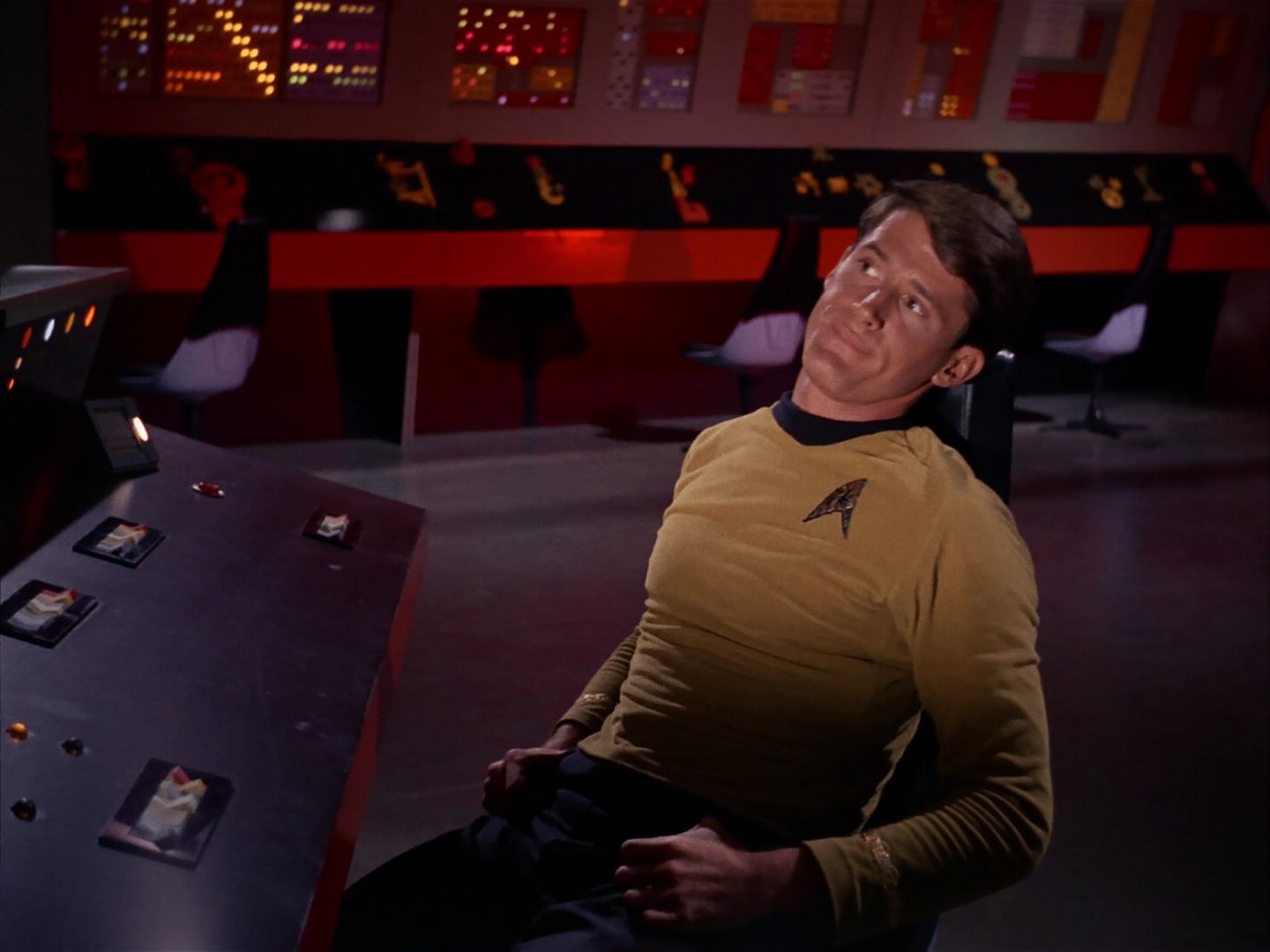 ariane179254_StarTrek_1x13_TheConscienceOfTheKing_1665.jpg