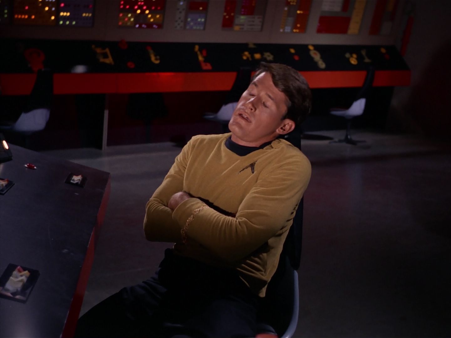 ariane179254_StarTrek_1x13_TheConscienceOfTheKing_1694.jpg