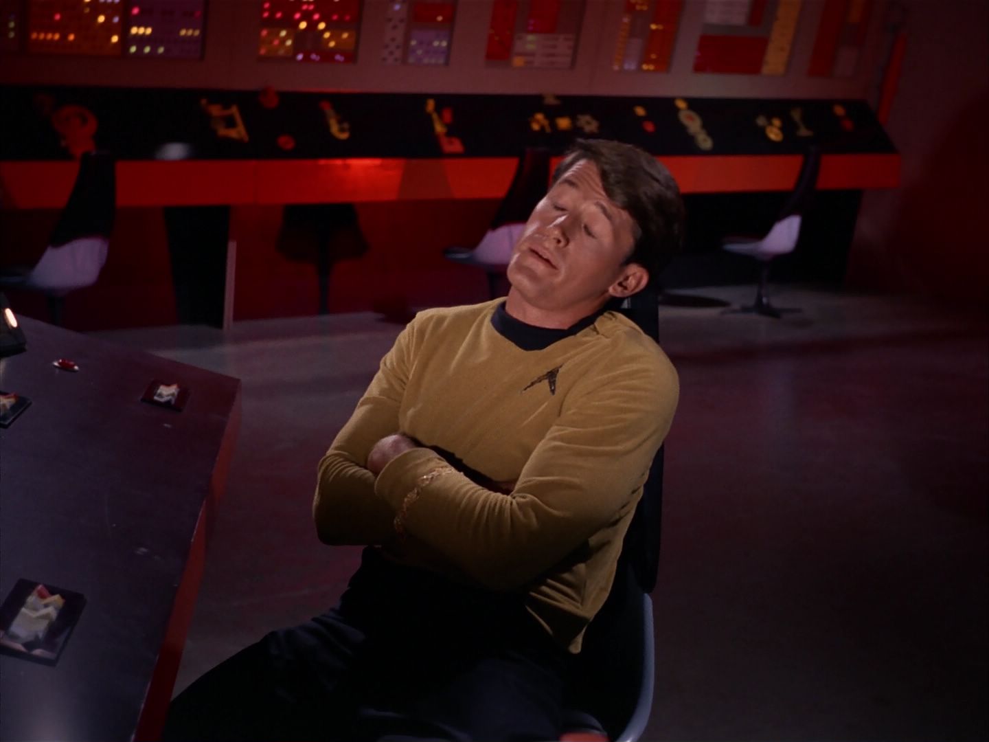 ariane179254_StarTrek_1x13_TheConscienceOfTheKing_1695.jpg