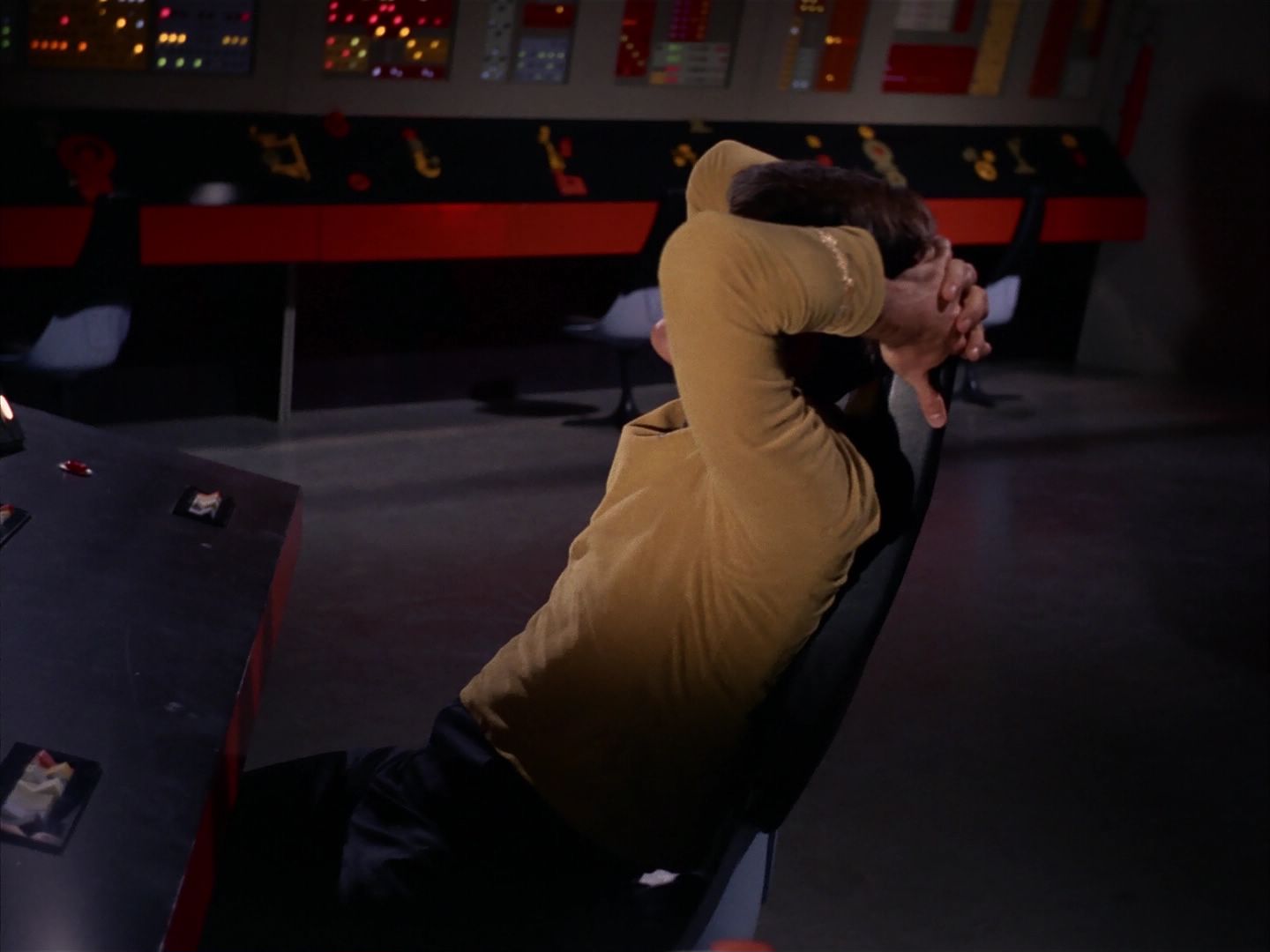 ariane179254_StarTrek_1x13_TheConscienceOfTheKing_1705.jpg