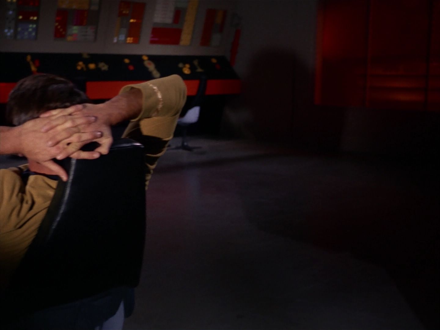 ariane179254_StarTrek_1x13_TheConscienceOfTheKing_1712.jpg