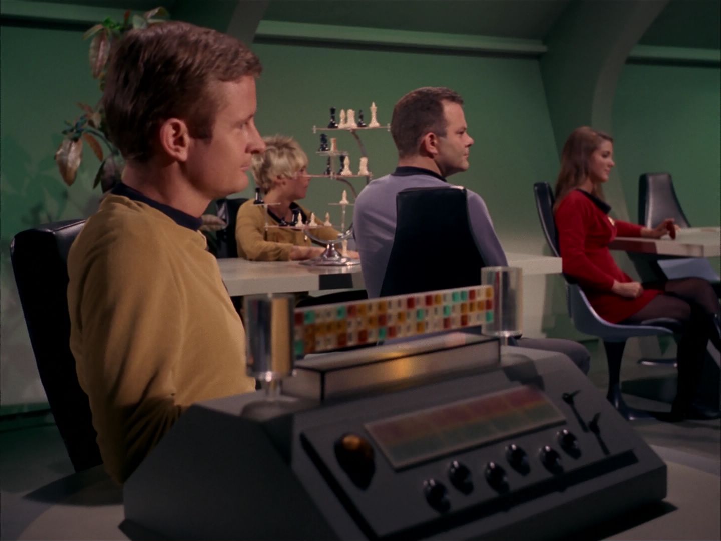 ariane179254_StarTrek_1x13_TheConscienceOfTheKing_1750.jpg