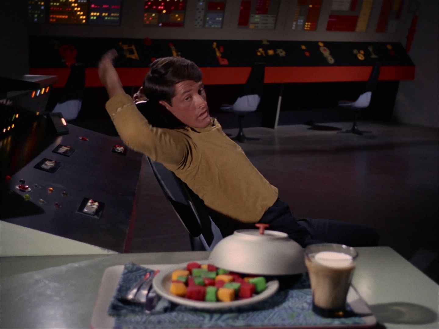 ariane179254_StarTrek_1x13_TheConscienceOfTheKing_1786.jpg