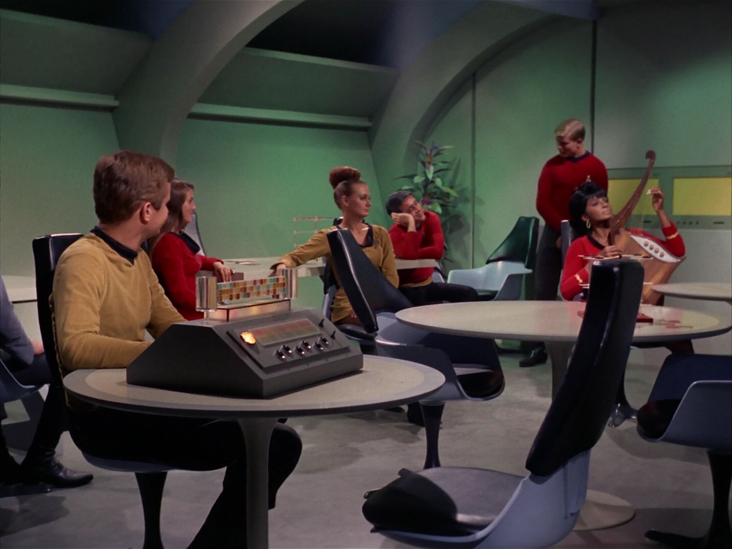 ariane179254_StarTrek_1x13_TheConscienceOfTheKing_1822.jpg