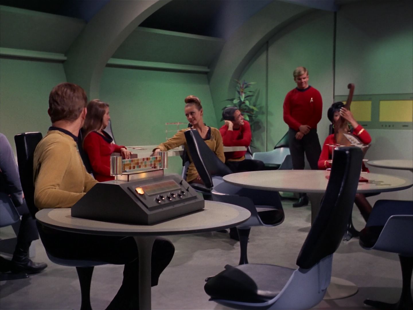 ariane179254_StarTrek_1x13_TheConscienceOfTheKing_1825.jpg