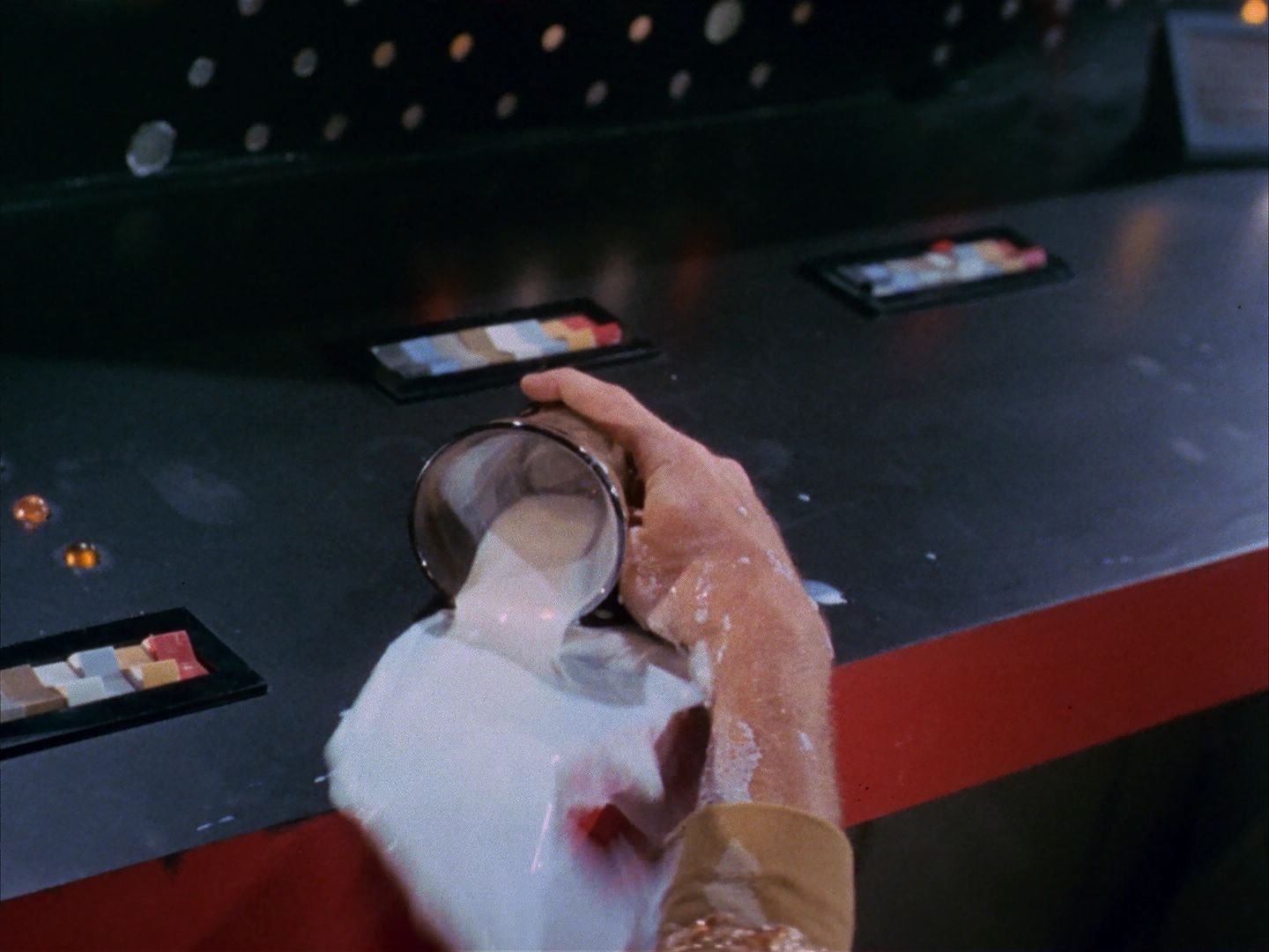 ariane179254_StarTrek_1x13_TheConscienceOfTheKing_1843.jpg