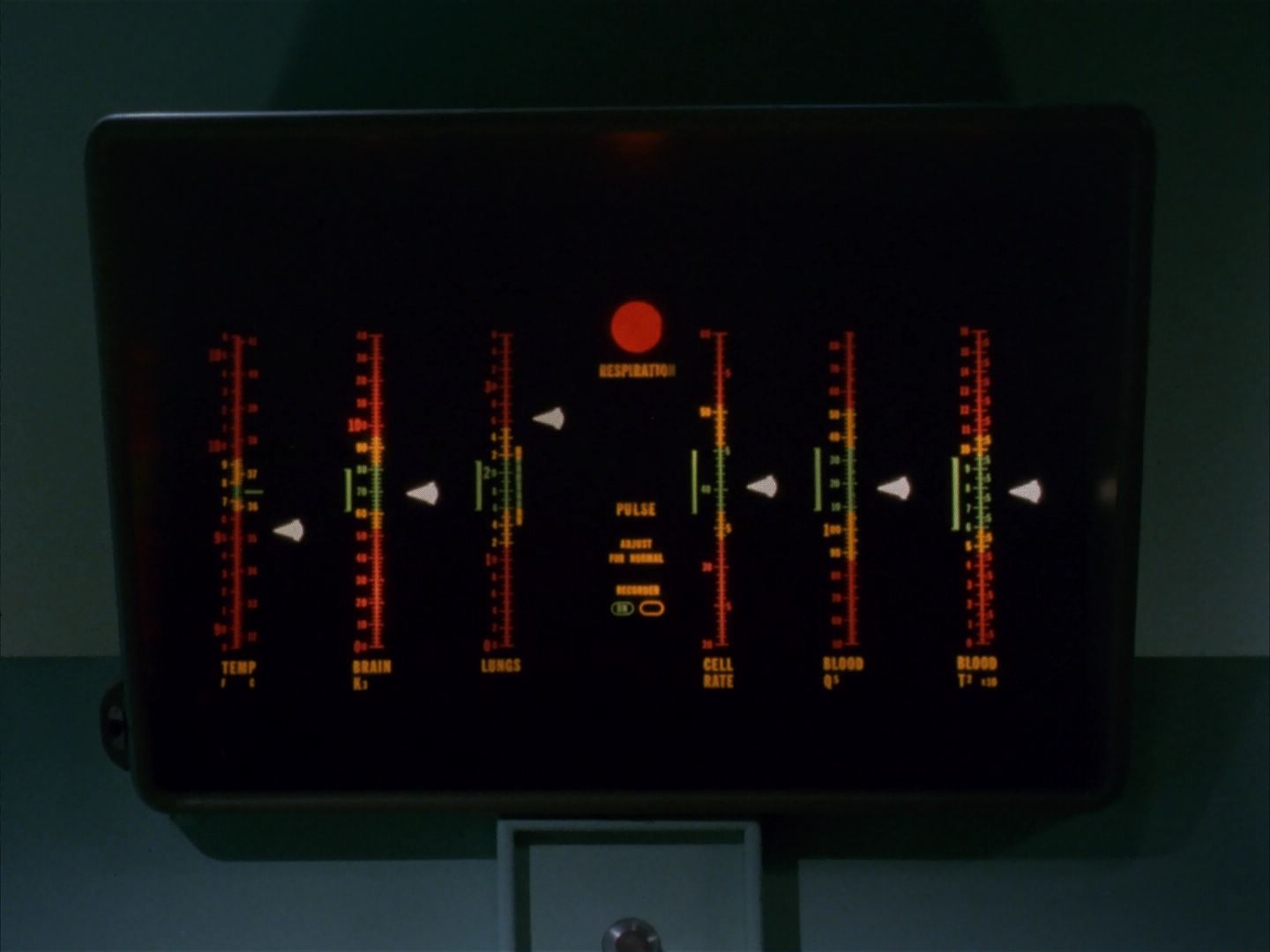ariane179254_StarTrek_1x13_TheConscienceOfTheKing_1854.jpg