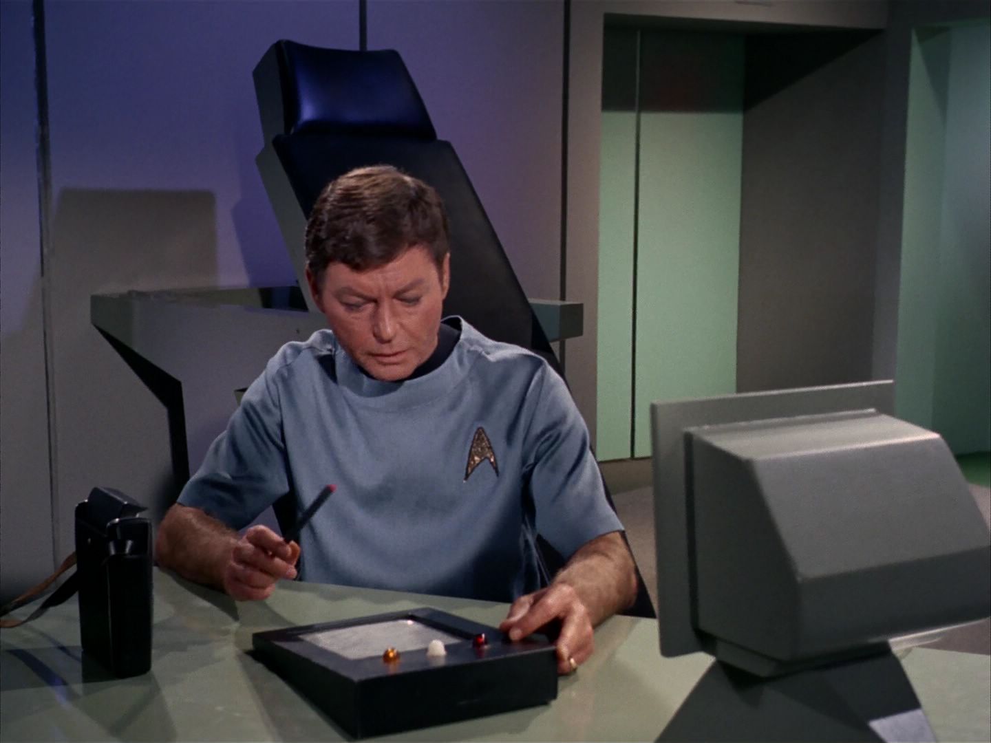 ariane179254_StarTrek_1x13_TheConscienceOfTheKing_1889.jpg