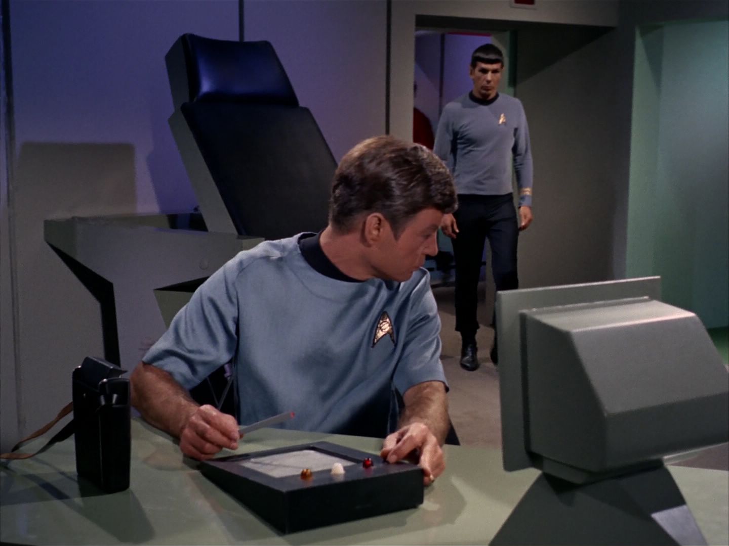 ariane179254_StarTrek_1x13_TheConscienceOfTheKing_1891.jpg