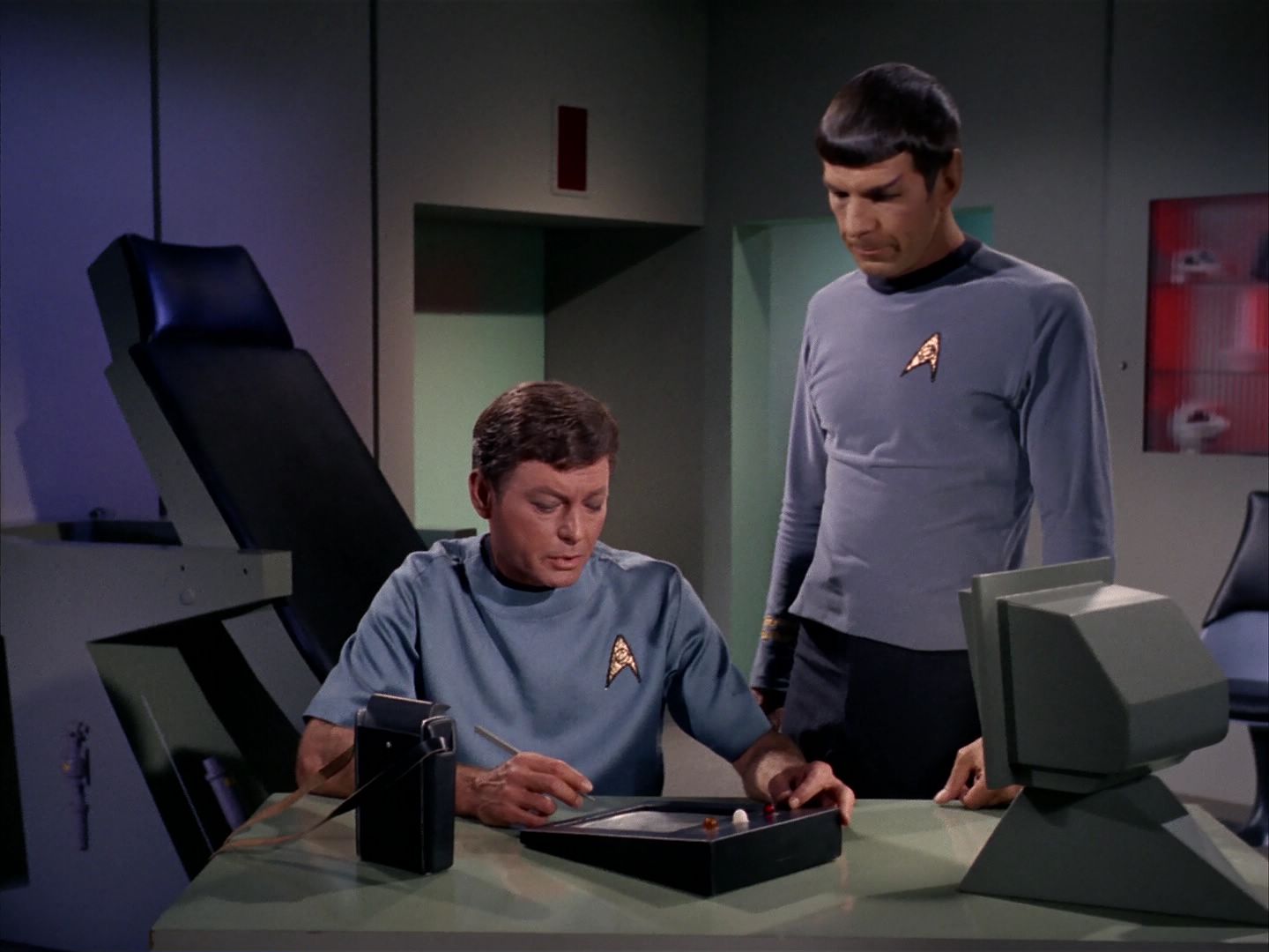 ariane179254_StarTrek_1x13_TheConscienceOfTheKing_1896.jpg