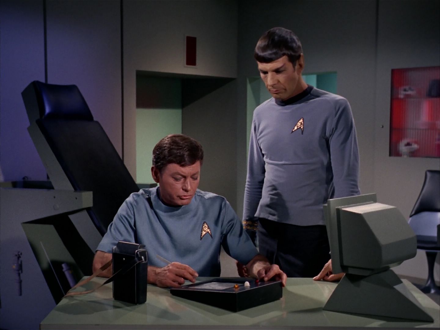 ariane179254_StarTrek_1x13_TheConscienceOfTheKing_1898.jpg