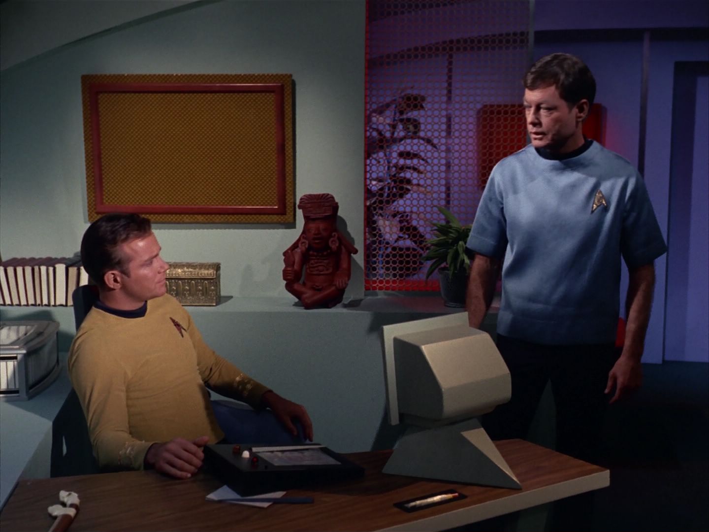 ariane179254_StarTrek_1x13_TheConscienceOfTheKing_1943.jpg