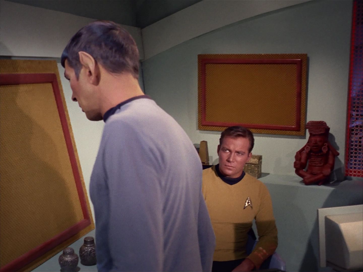 ariane179254_StarTrek_1x13_TheConscienceOfTheKing_1971.jpg