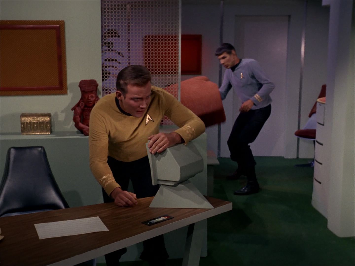 ariane179254_StarTrek_1x13_TheConscienceOfTheKing_2137.jpg