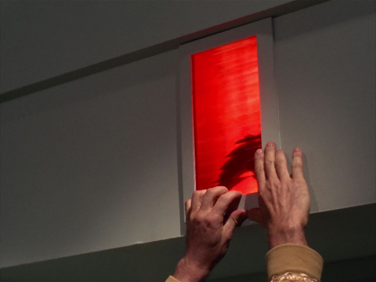 ariane179254_StarTrek_1x13_TheConscienceOfTheKing_2189.jpg