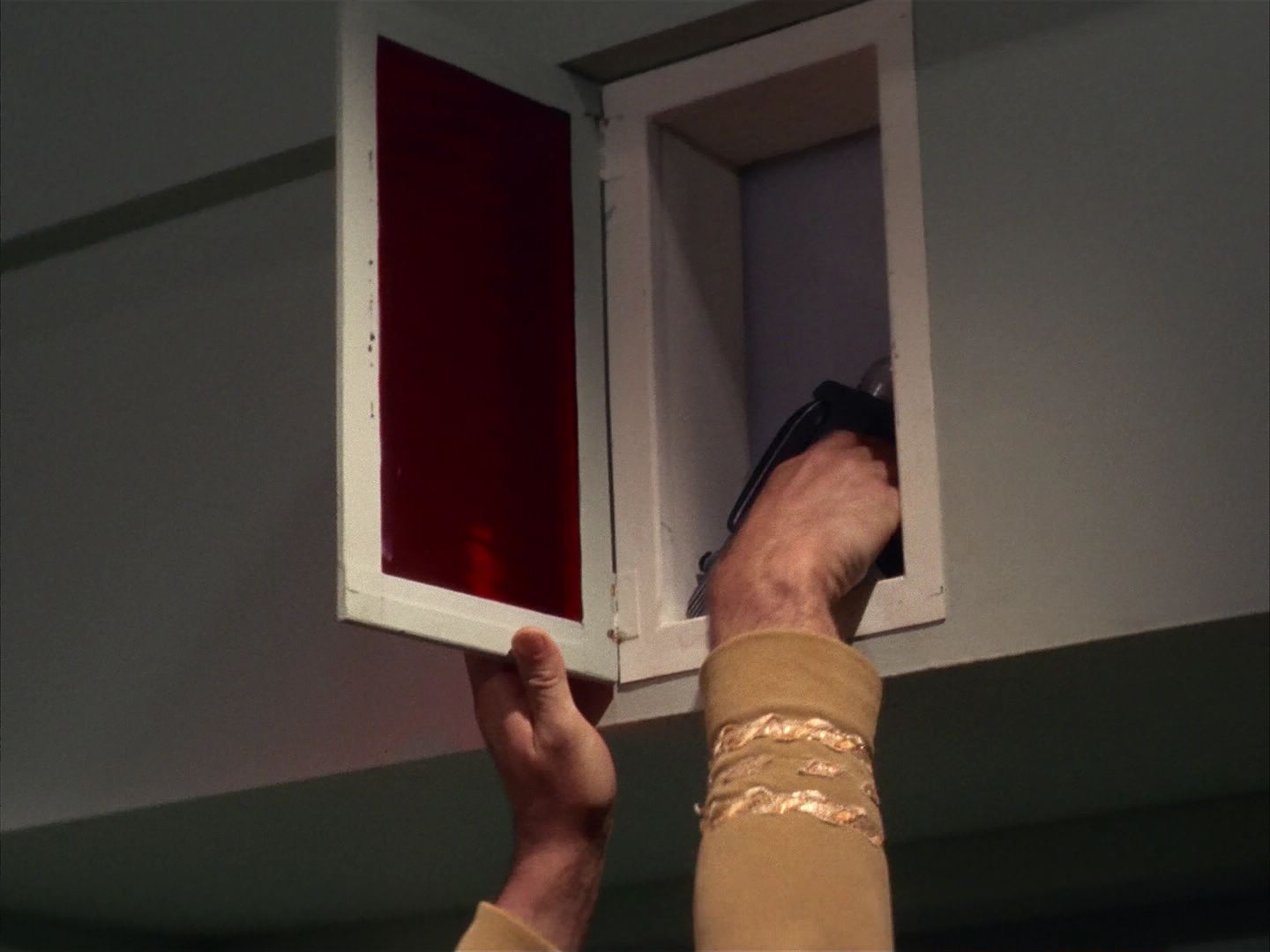 ariane179254_StarTrek_1x13_TheConscienceOfTheKing_2192.jpg