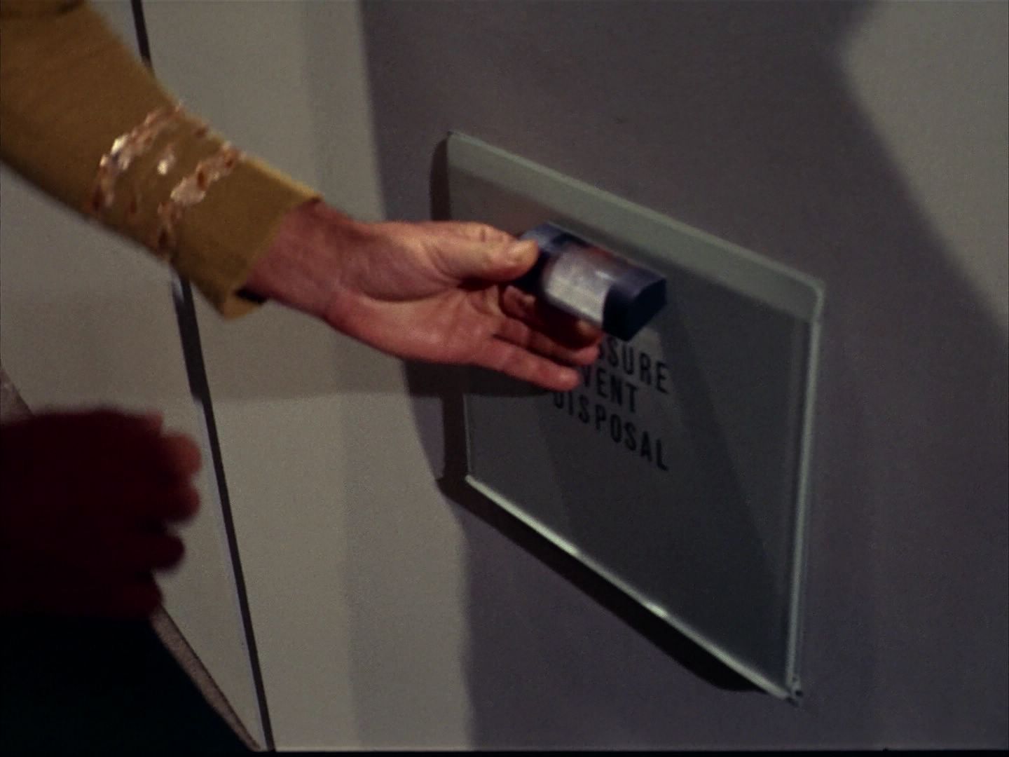 ariane179254_StarTrek_1x13_TheConscienceOfTheKing_2199.jpg