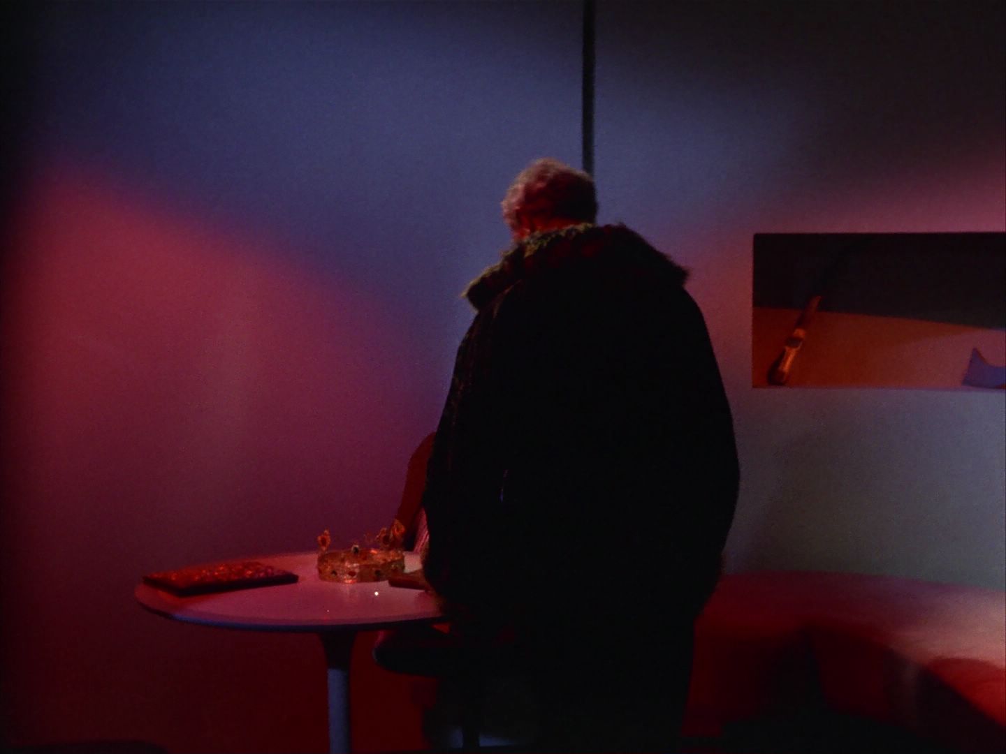 ariane179254_StarTrek_1x13_TheConscienceOfTheKing_2229.jpg