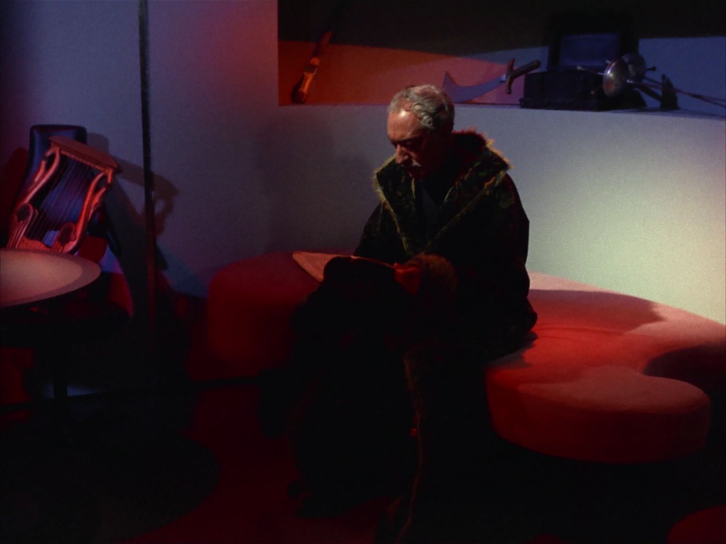 ariane179254_StarTrek_1x13_TheConscienceOfTheKing_2239.jpg