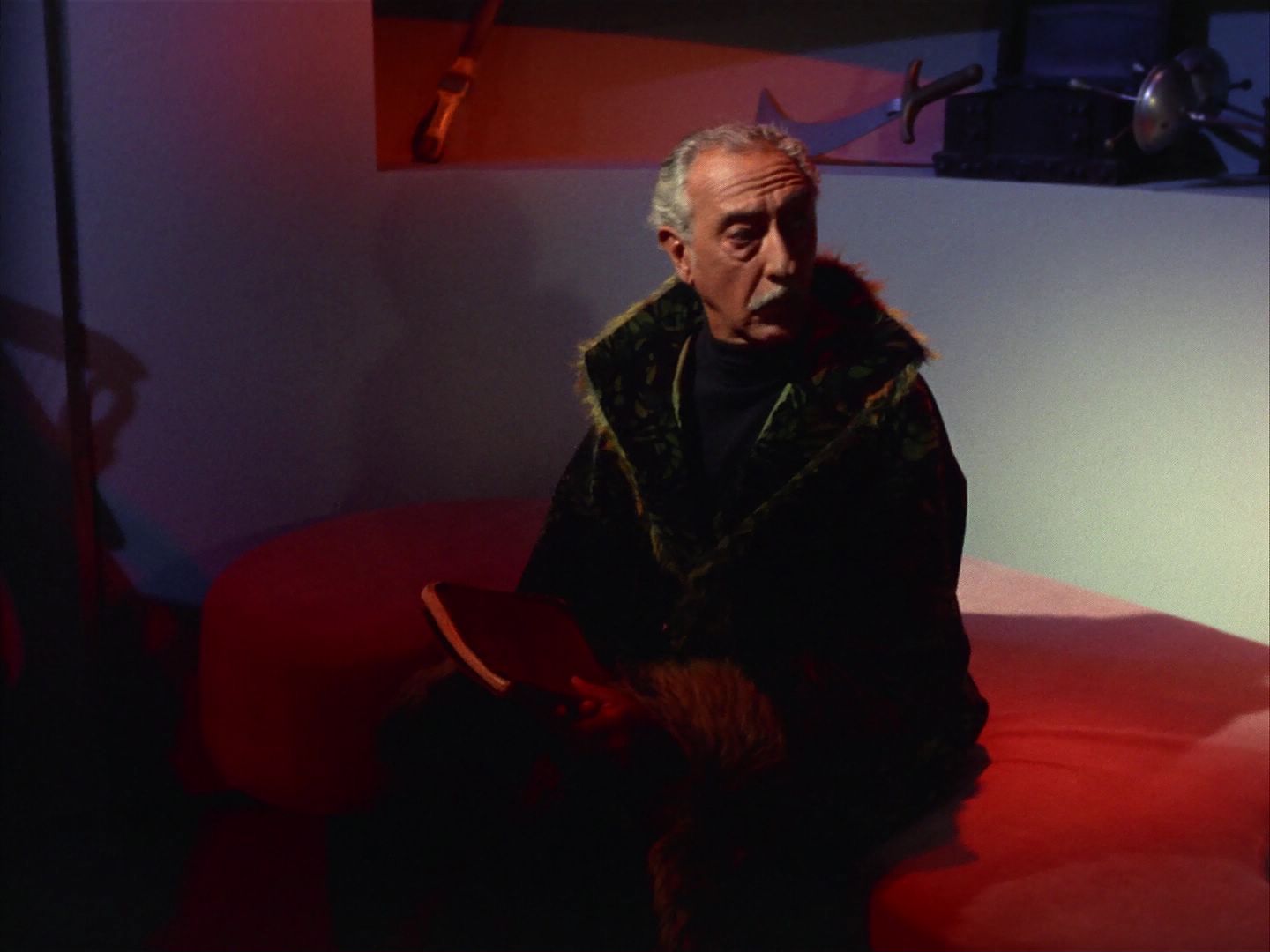 ariane179254_StarTrek_1x13_TheConscienceOfTheKing_2246.jpg