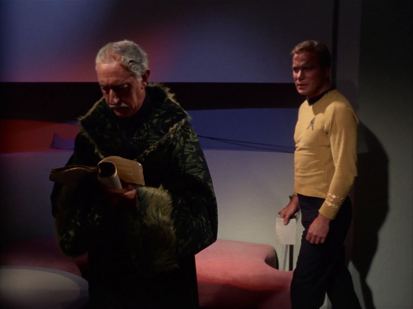 ariane179254_StarTrek_1x13_TheConscienceOfTheKing_2270.jpg