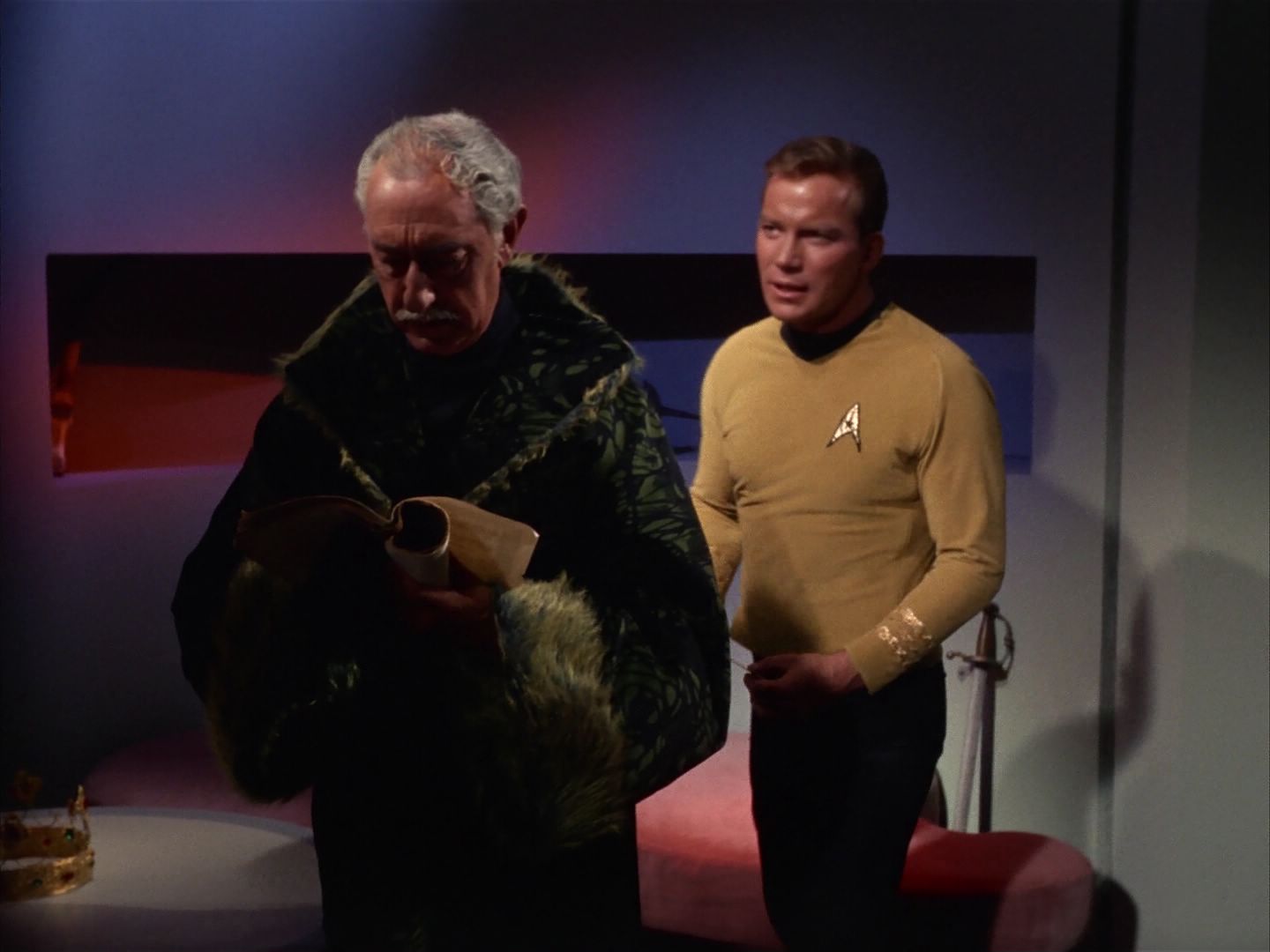 ariane179254_StarTrek_1x13_TheConscienceOfTheKing_2278.jpg