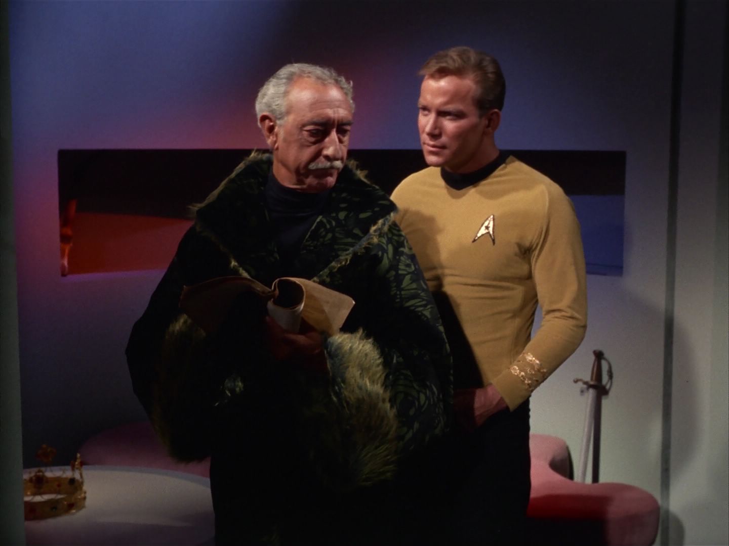 ariane179254_StarTrek_1x13_TheConscienceOfTheKing_2284.jpg