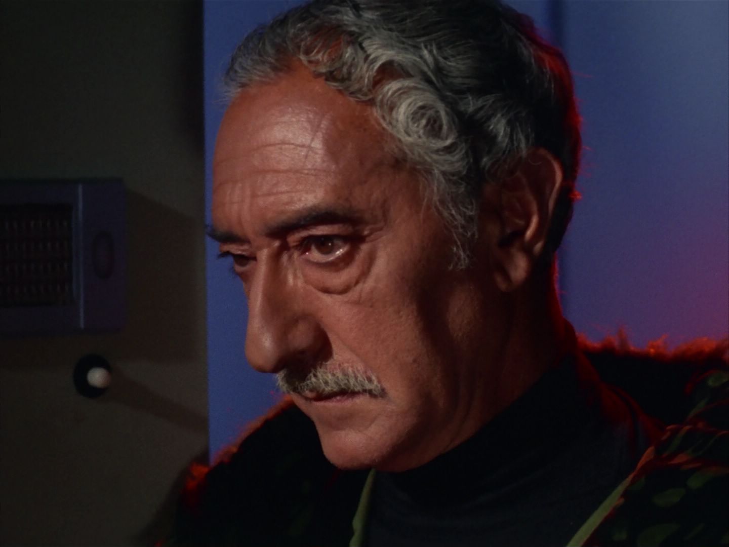 ariane179254_StarTrek_1x13_TheConscienceOfTheKing_2302.jpg