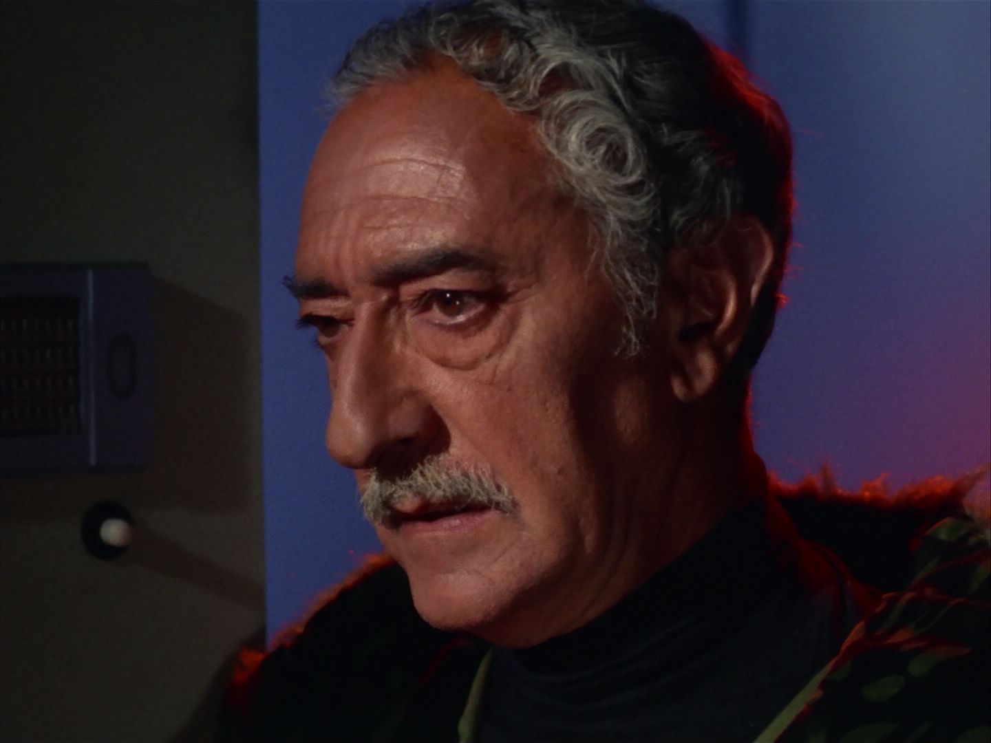 ariane179254_StarTrek_1x13_TheConscienceOfTheKing_2306.jpg