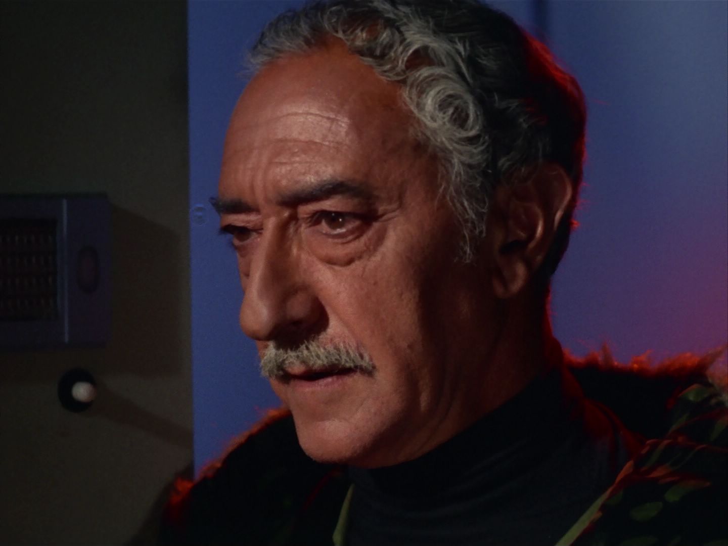 ariane179254_StarTrek_1x13_TheConscienceOfTheKing_2308.jpg