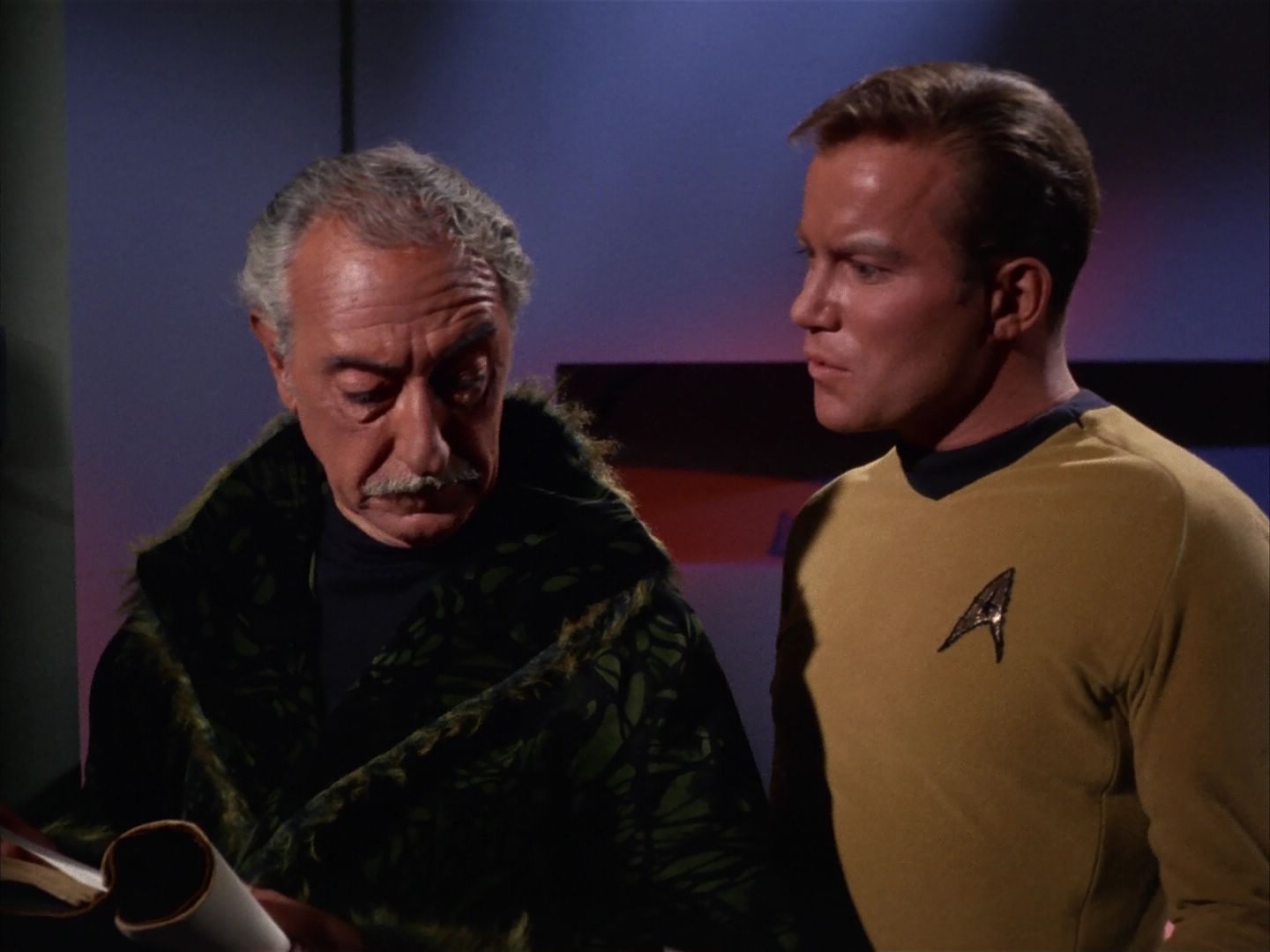 ariane179254_StarTrek_1x13_TheConscienceOfTheKing_2322.jpg