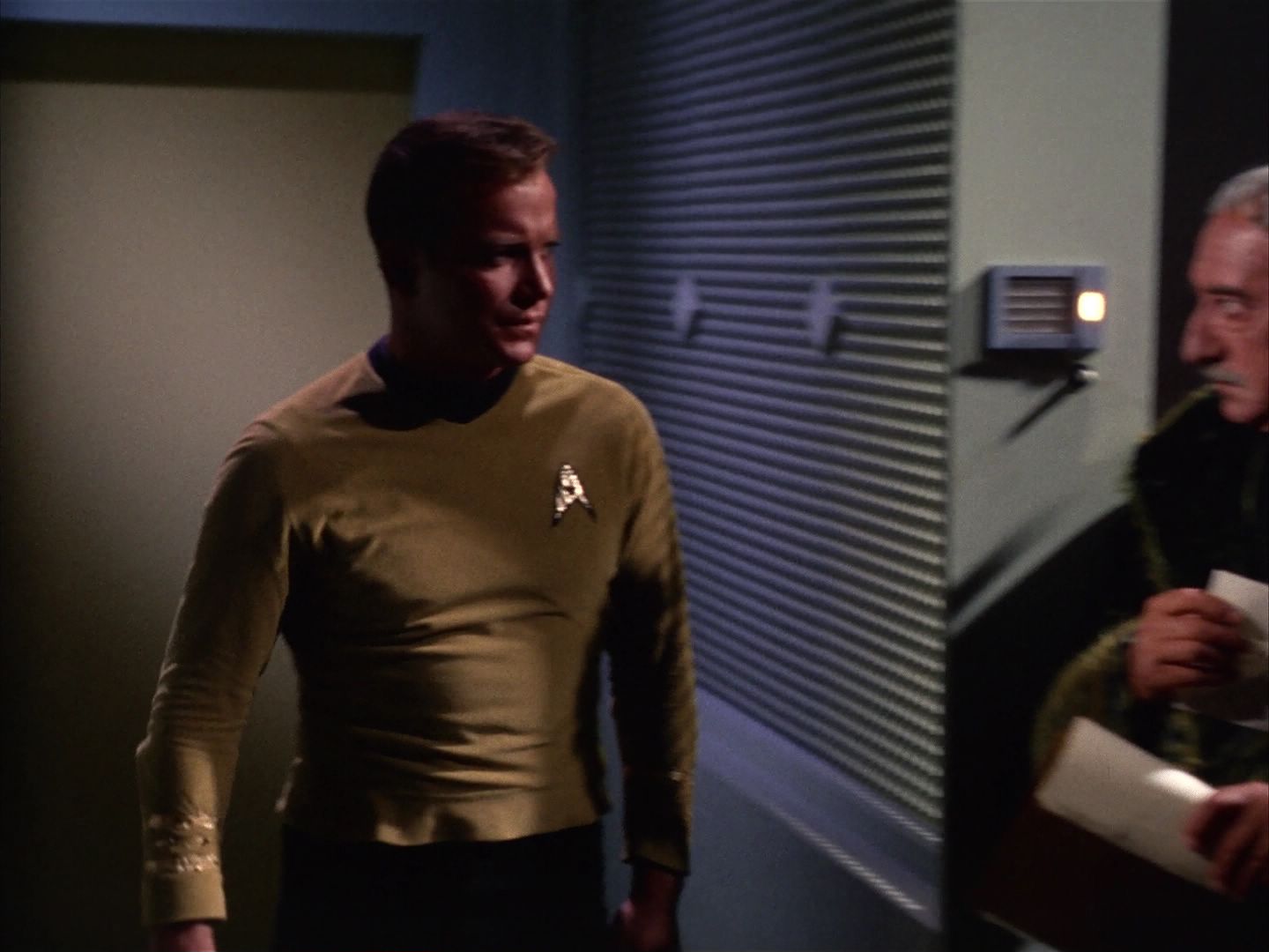 ariane179254_StarTrek_1x13_TheConscienceOfTheKing_2353.jpg