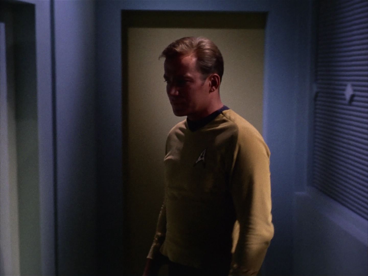 ariane179254_StarTrek_1x13_TheConscienceOfTheKing_2354.jpg