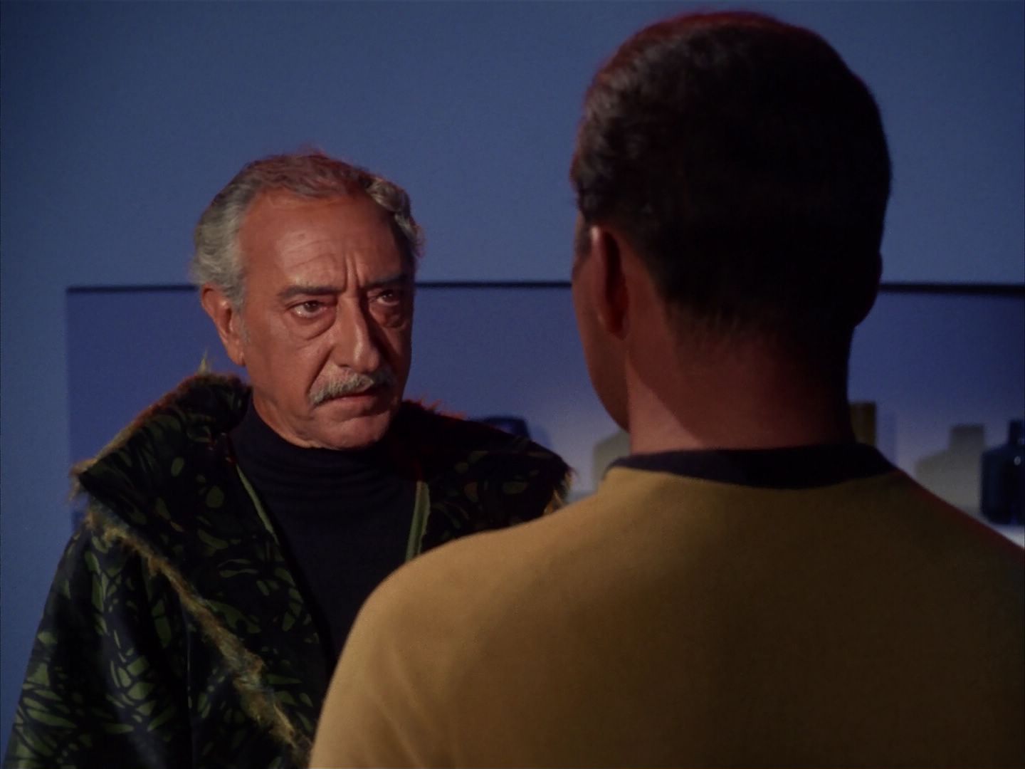 ariane179254_StarTrek_1x13_TheConscienceOfTheKing_2468.jpg