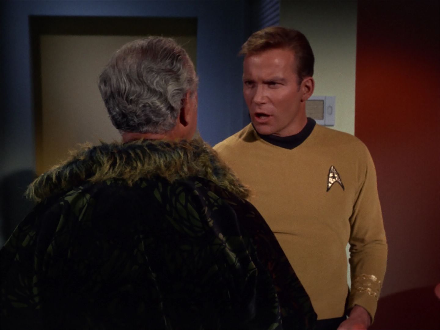 ariane179254_StarTrek_1x13_TheConscienceOfTheKing_2476.jpg