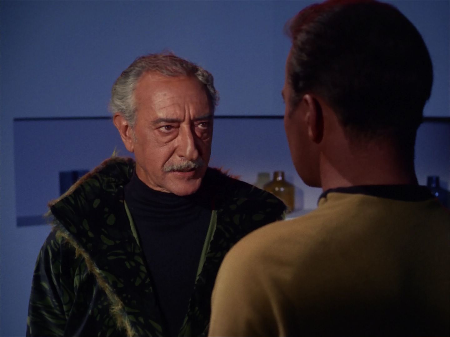 ariane179254_StarTrek_1x13_TheConscienceOfTheKing_2488.jpg