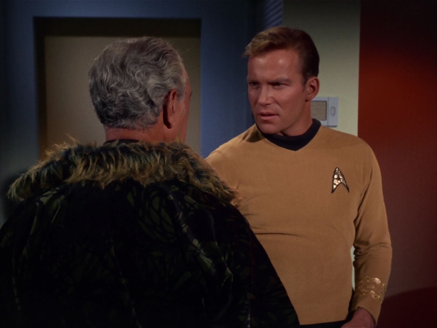 ariane179254_StarTrek_1x13_TheConscienceOfTheKing_2496.jpg