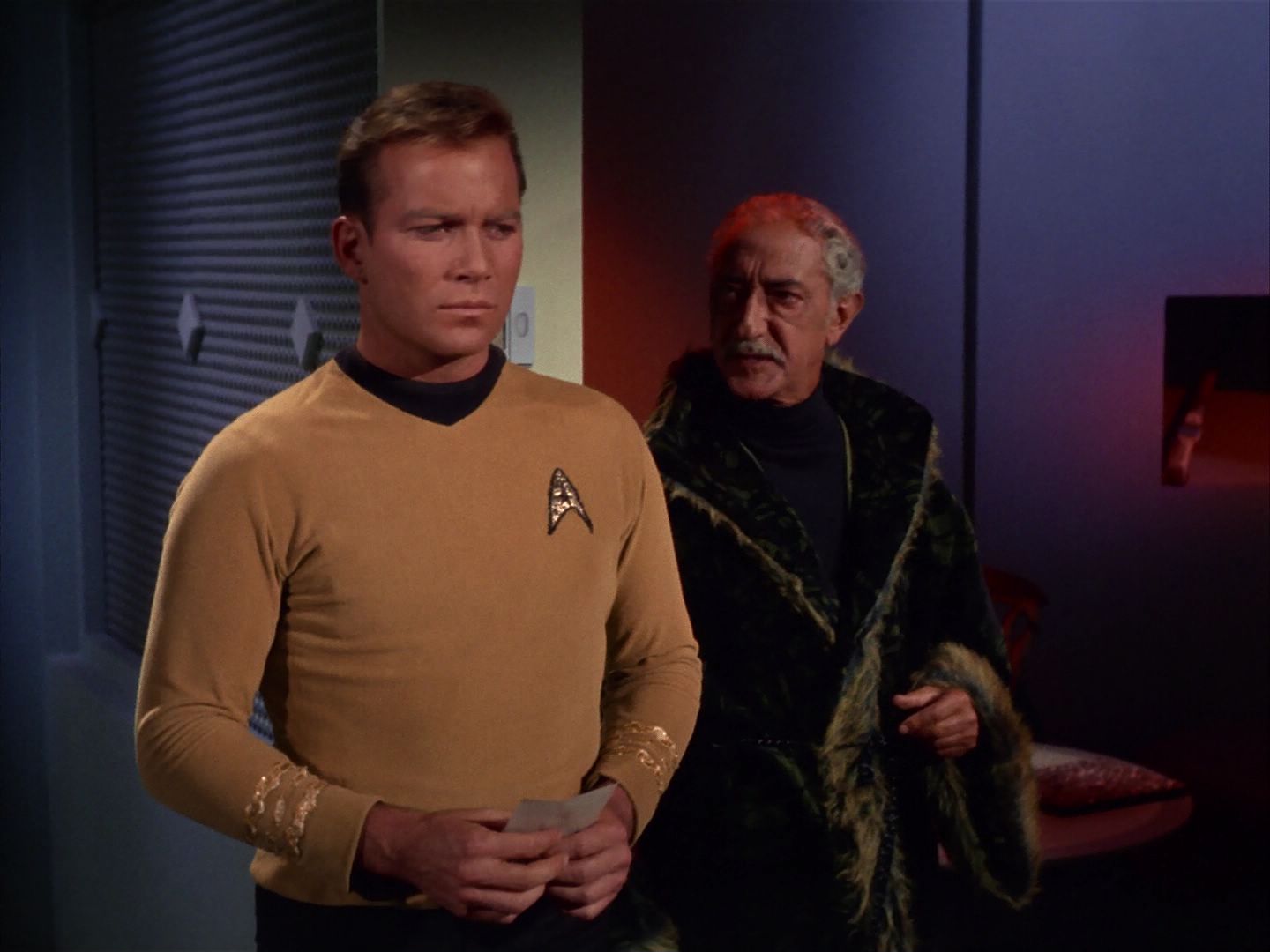 ariane179254_StarTrek_1x13_TheConscienceOfTheKing_2510.jpg