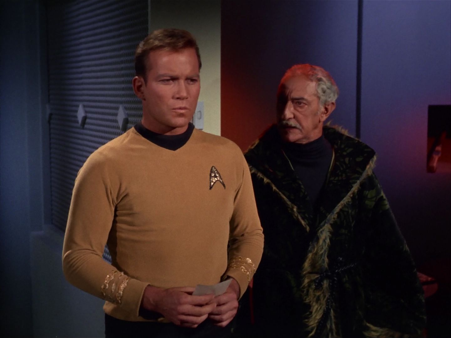 ariane179254_StarTrek_1x13_TheConscienceOfTheKing_2513.jpg