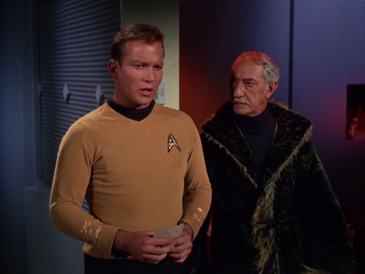 ariane179254_StarTrek_1x13_TheConscienceOfTheKing_2517.jpg