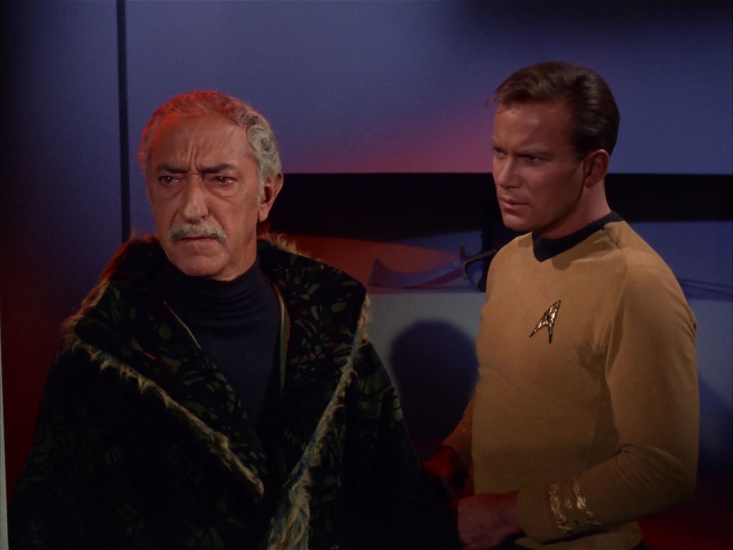 ariane179254_StarTrek_1x13_TheConscienceOfTheKing_2543.jpg