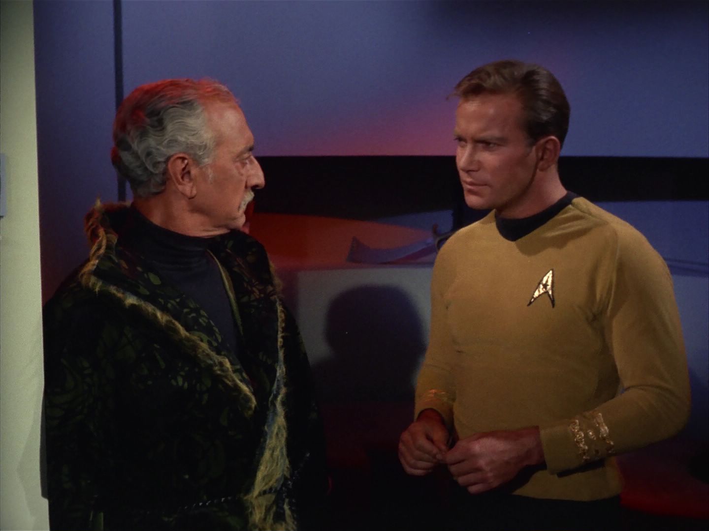 ariane179254_StarTrek_1x13_TheConscienceOfTheKing_2594.jpg