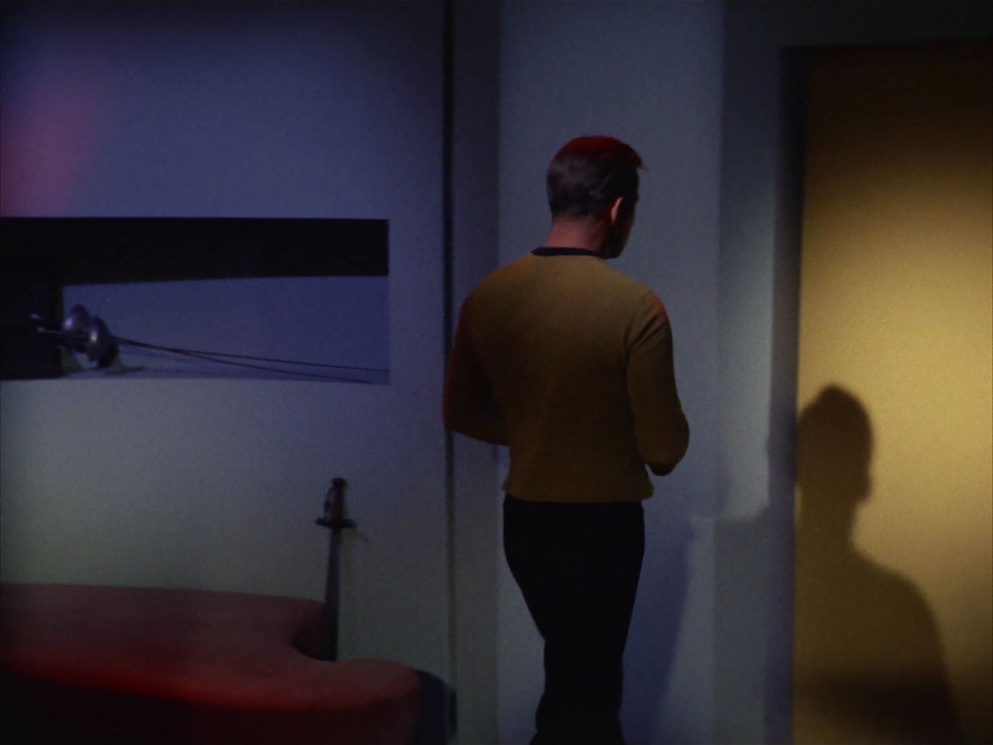 ariane179254_StarTrek_1x13_TheConscienceOfTheKing_2597.jpg