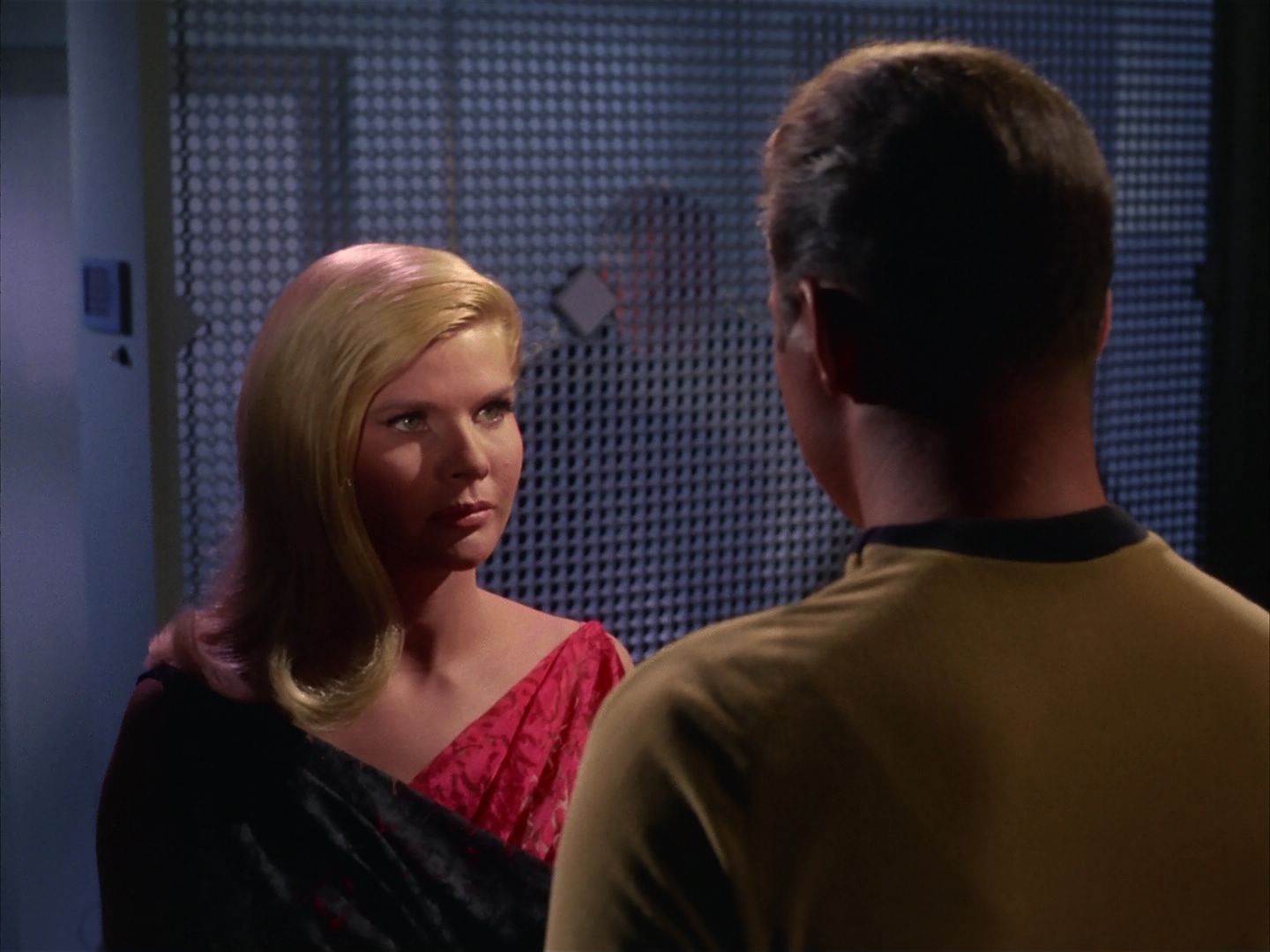 ariane179254_StarTrek_1x13_TheConscienceOfTheKing_2625.jpg